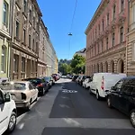 Rudolfquartier Linz, Rudolfstrasse Daire