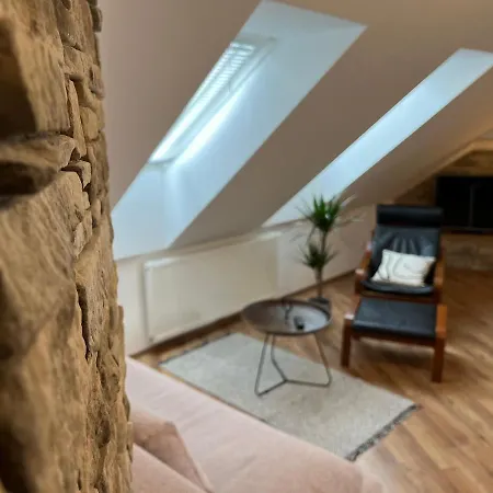 Rudolfquartier Linz, Rudolfstrasse