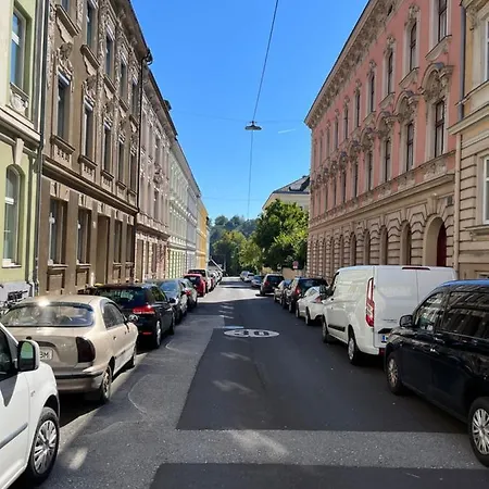 Rudolfquartier Linz, Rudolfstrasse Apartment