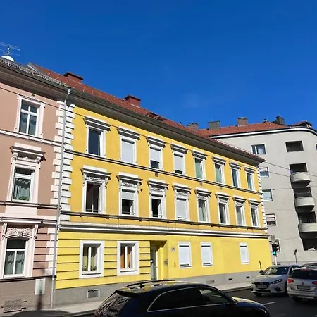 Rudolfquartier Linz, Rudolfstrasse Apartment