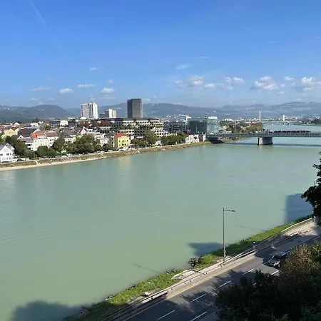Rudolfquartier Linz, Rudolfstrasse * Linz