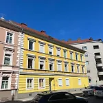Rudolfquartier Linz, Rudolfstrasse Apartment