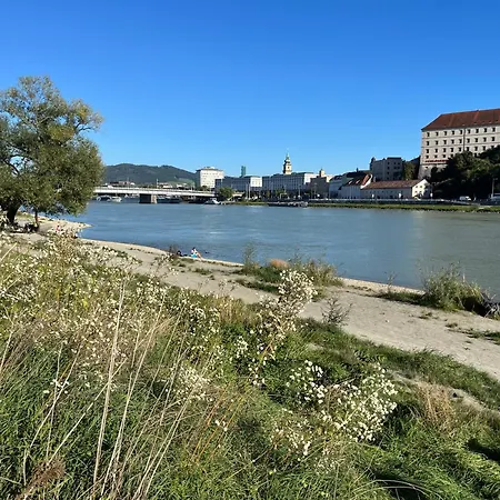 Rudolfquartier Linz, Rudolfstrasse